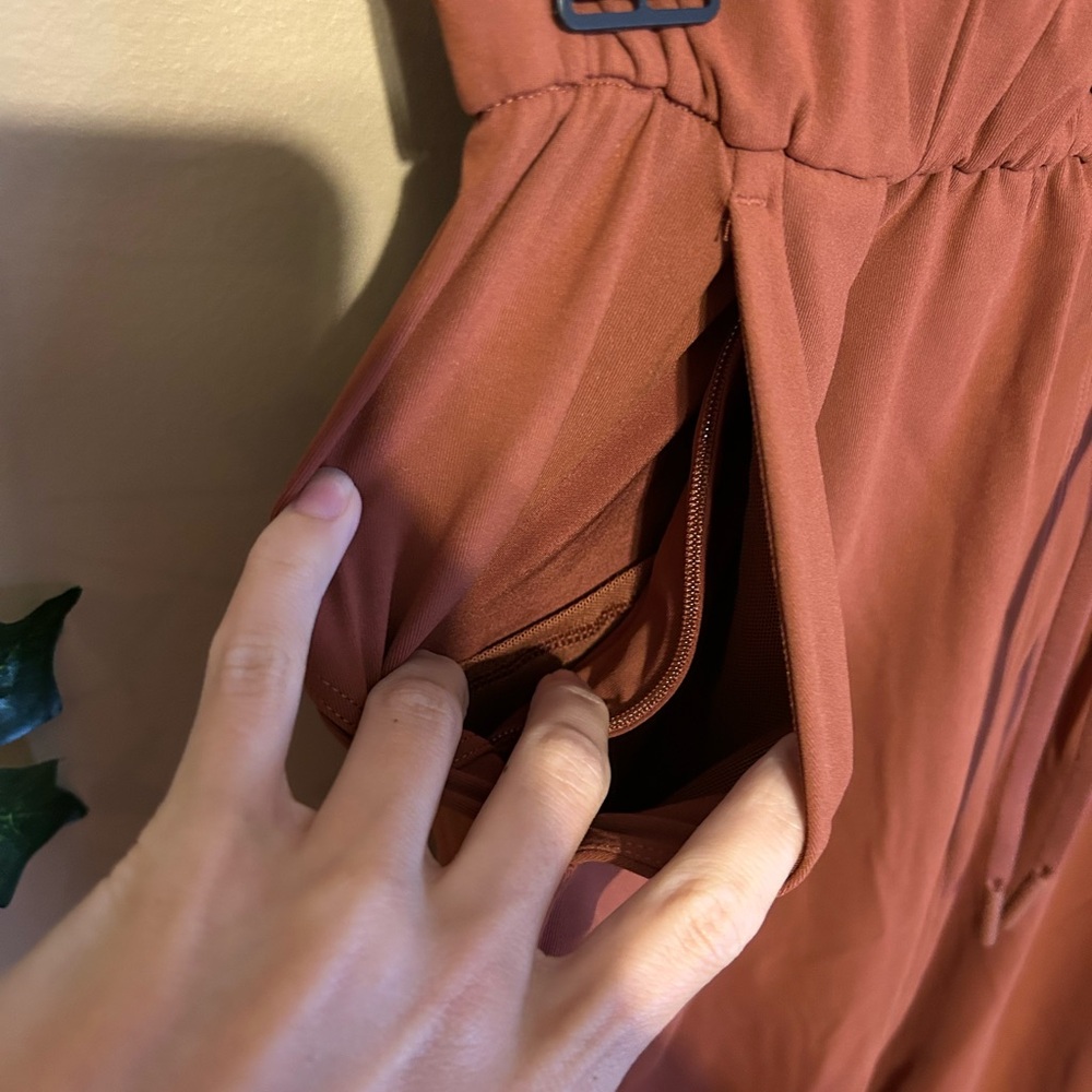 🛑 SOLD~Lululemon On the Fly Joggers - Picture 7 of 10